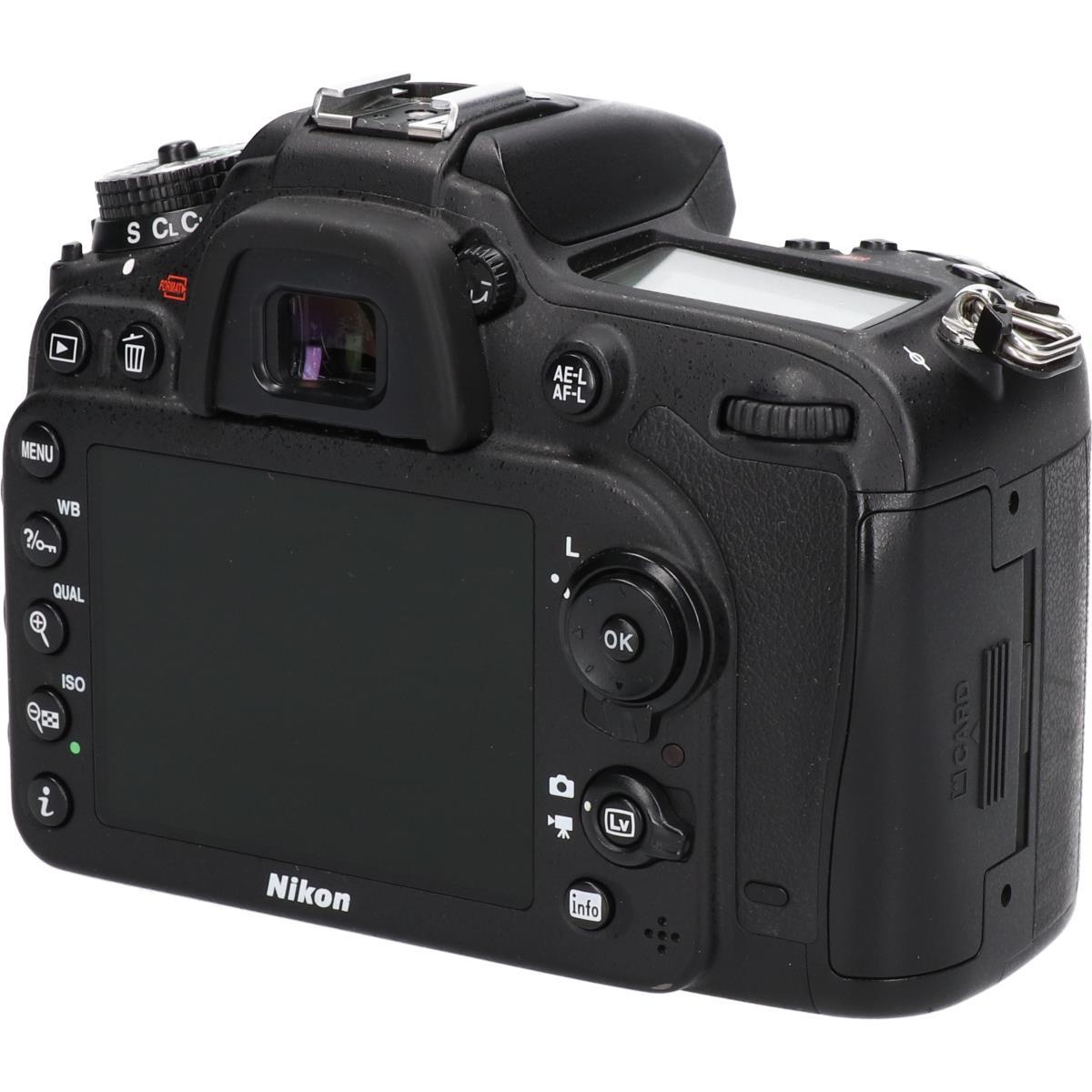 D7100