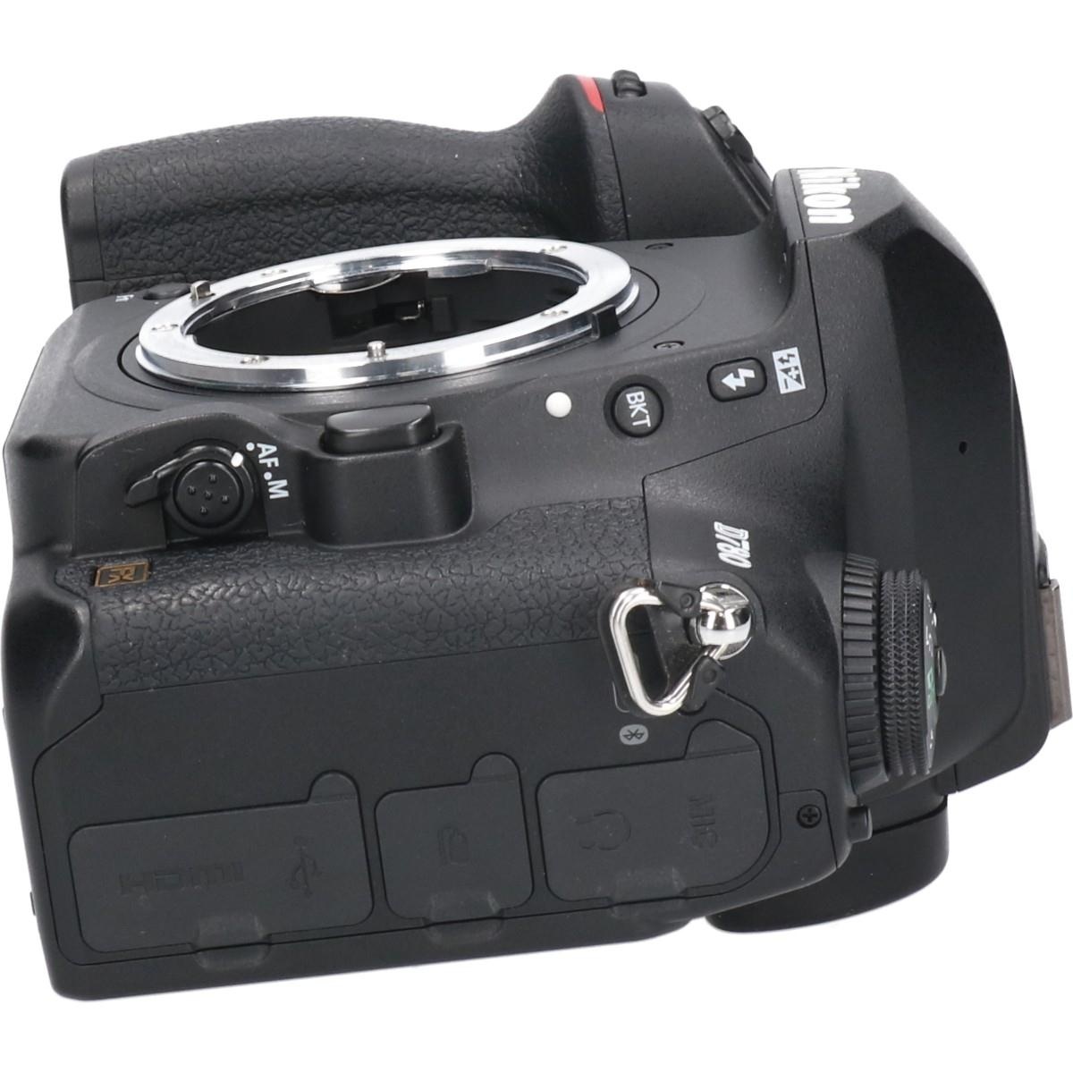 D780