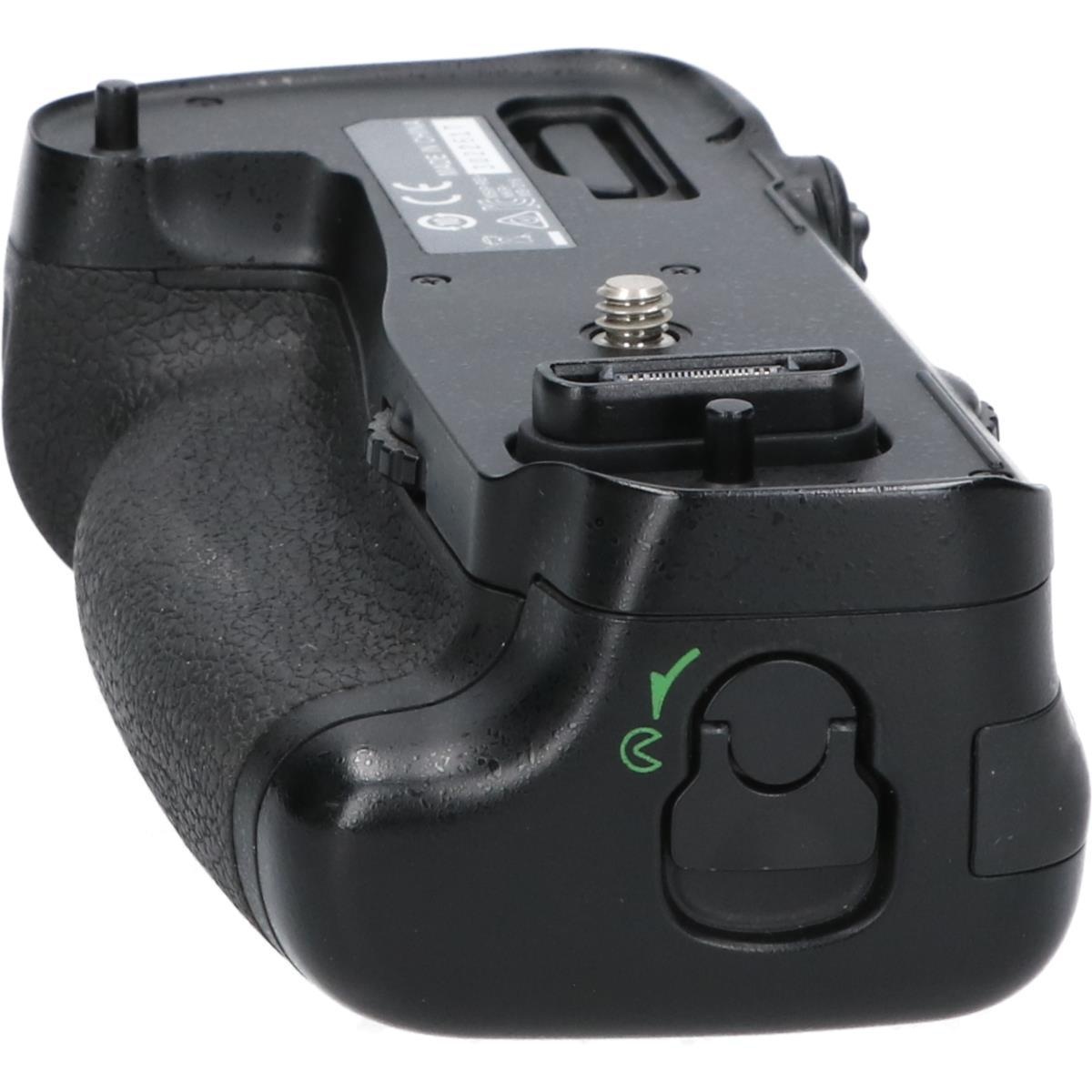 MB-D16 (D750)