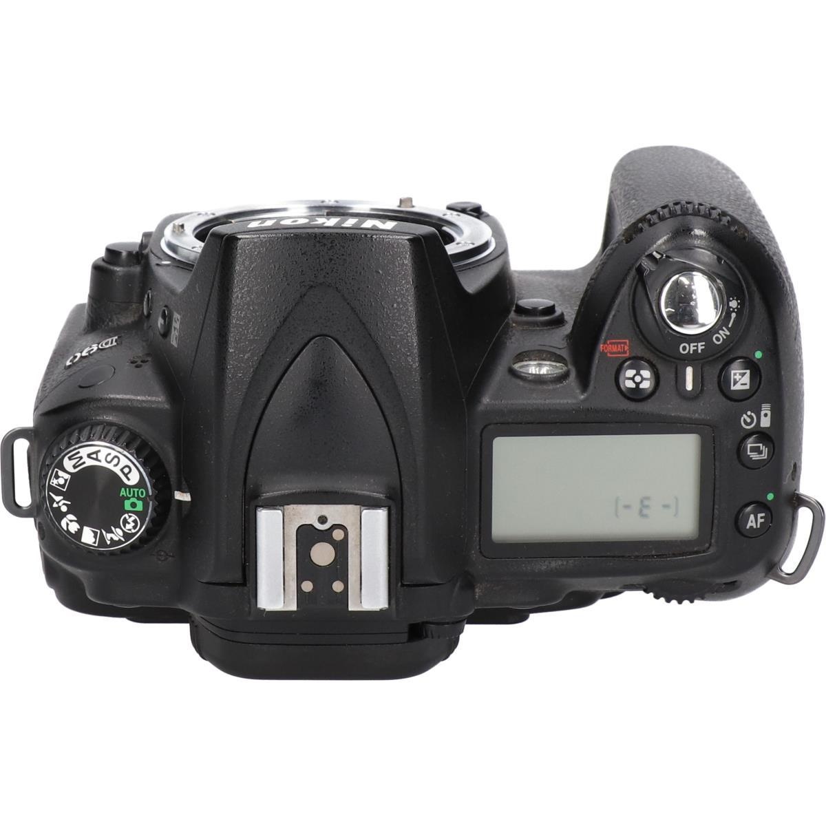 D90