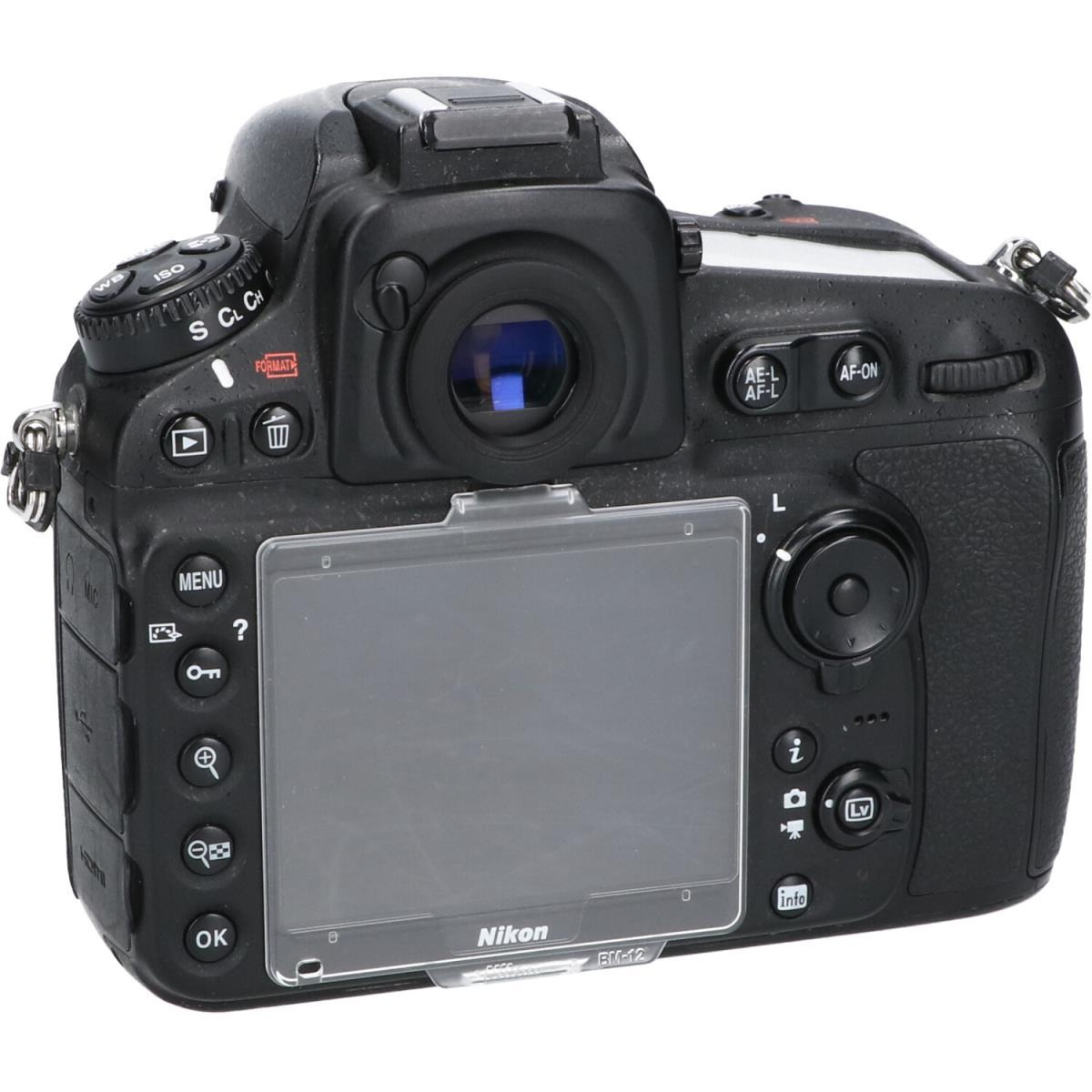 D810