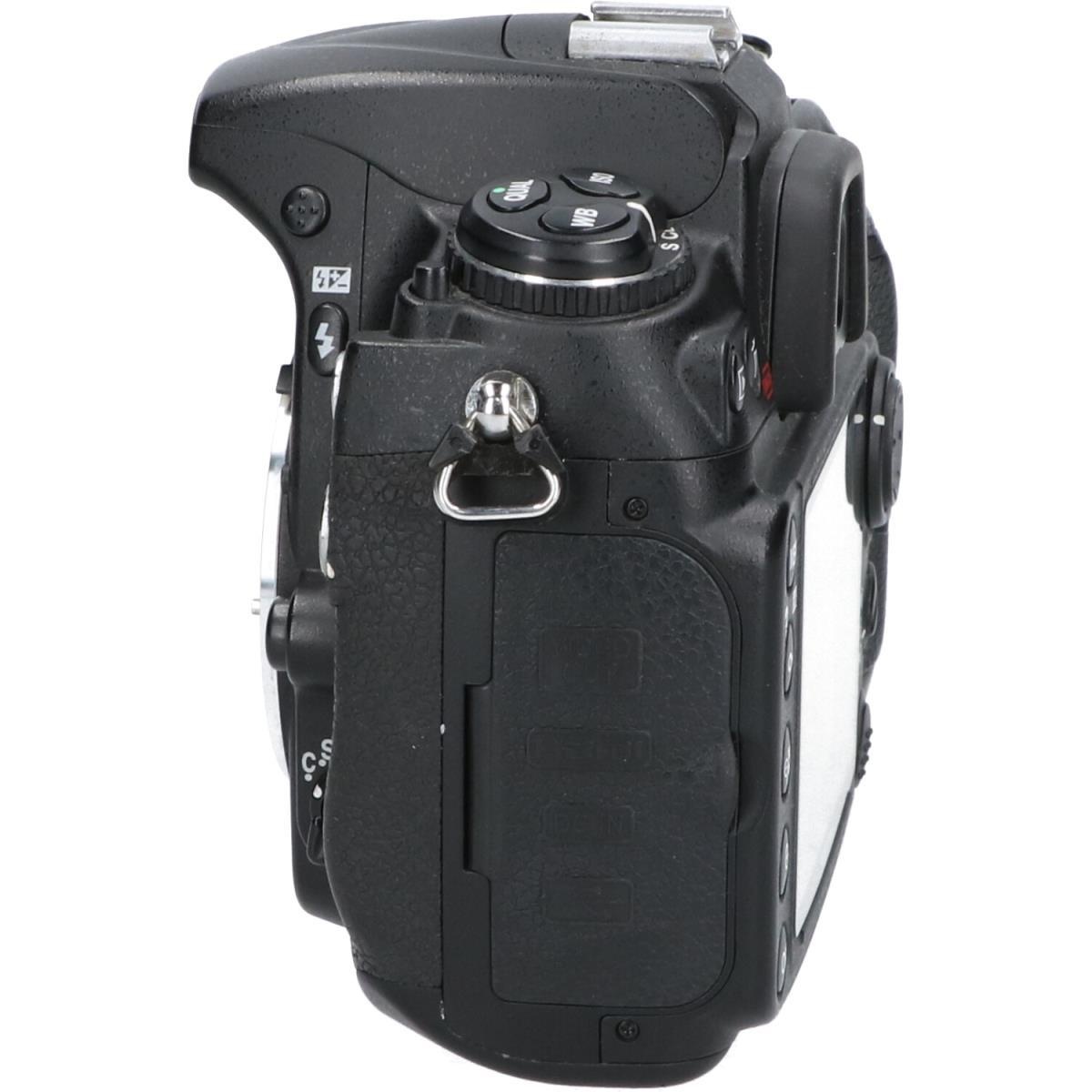 D300