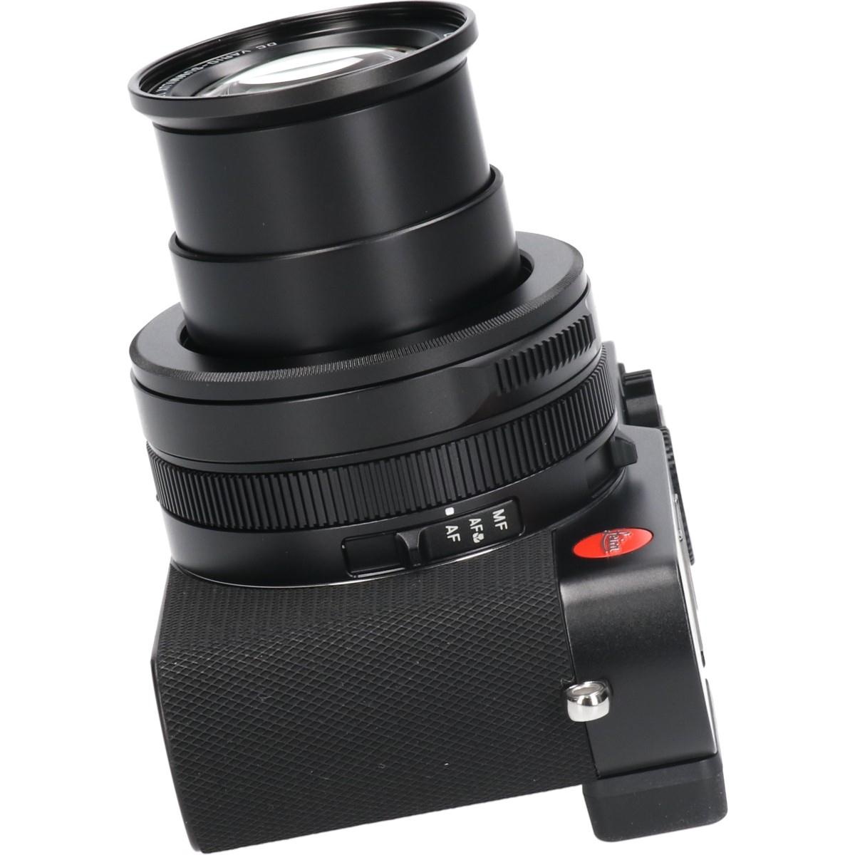 D-LUX7