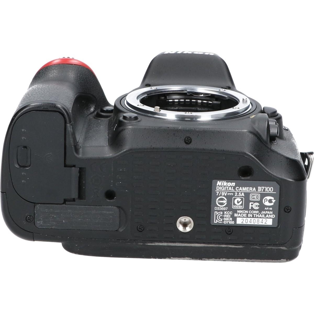 D7100