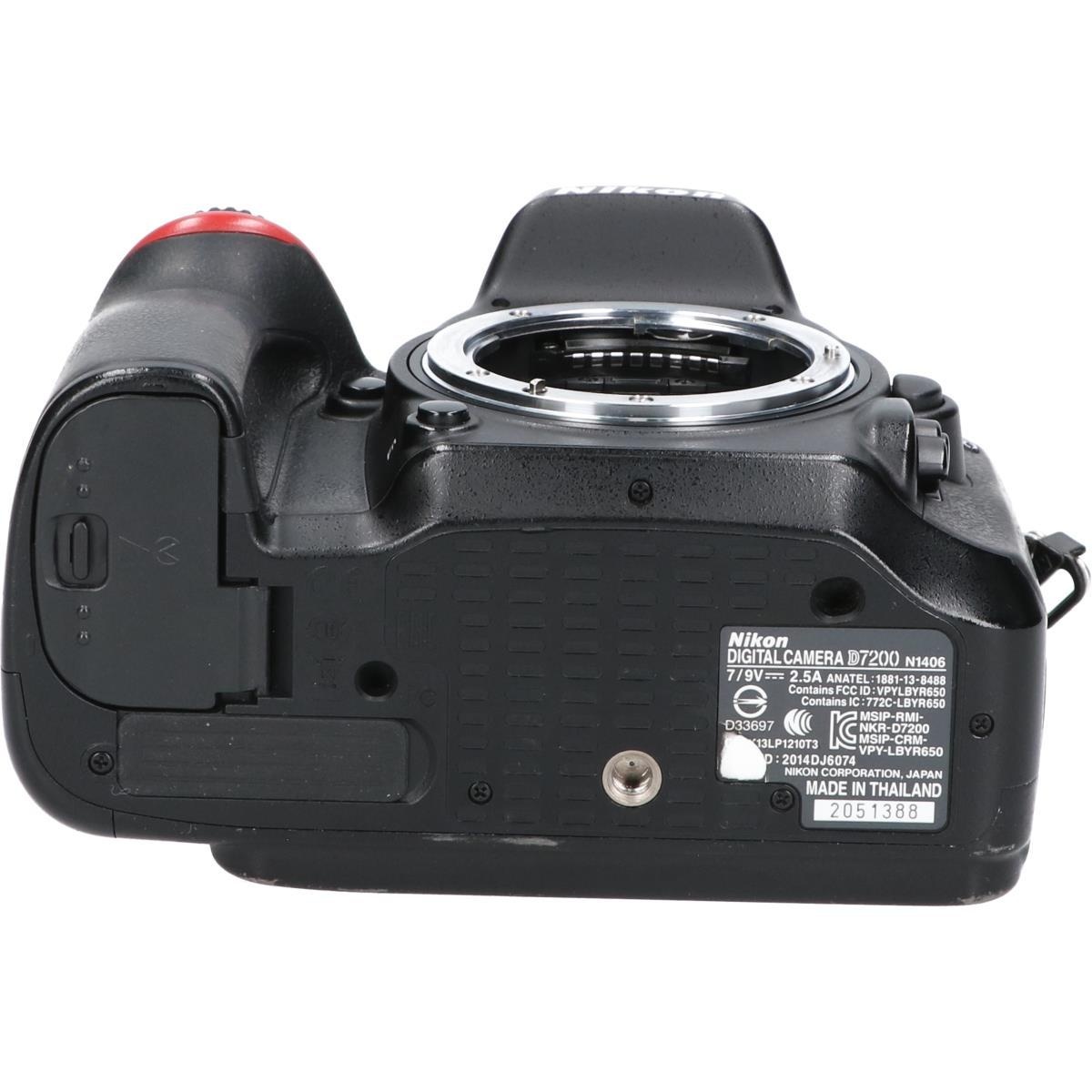 D7200