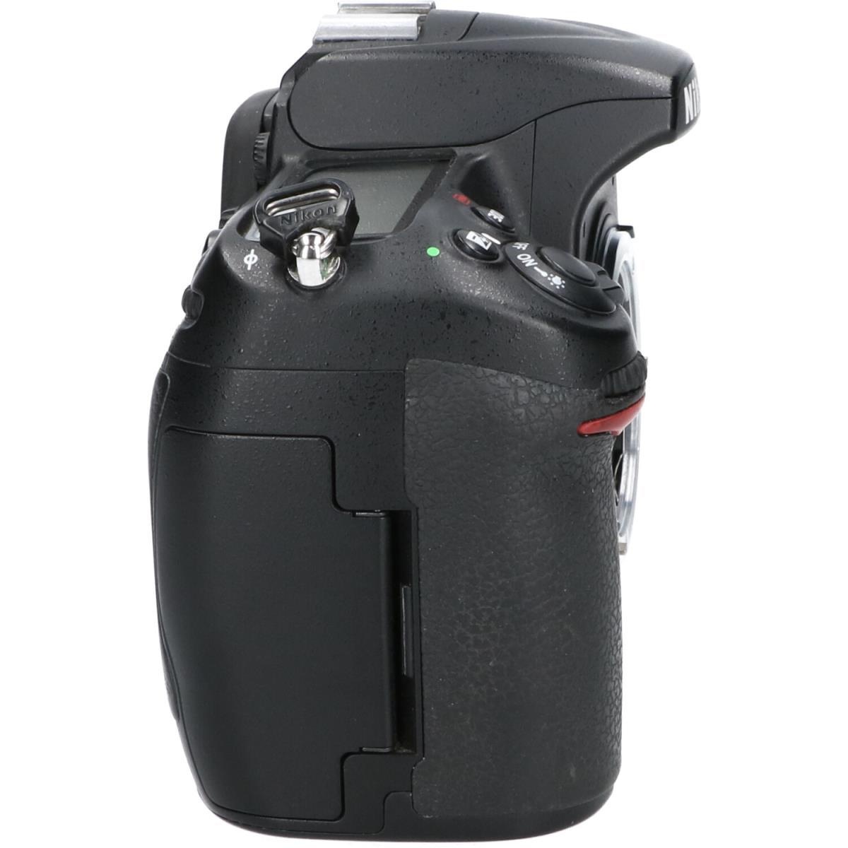 D300