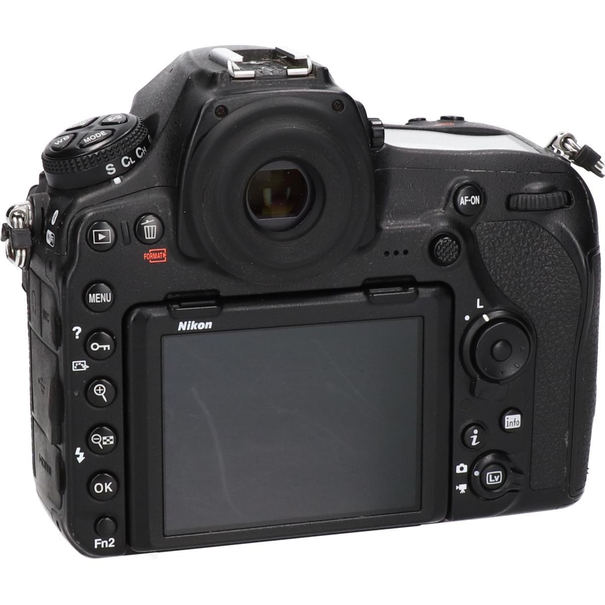 D850