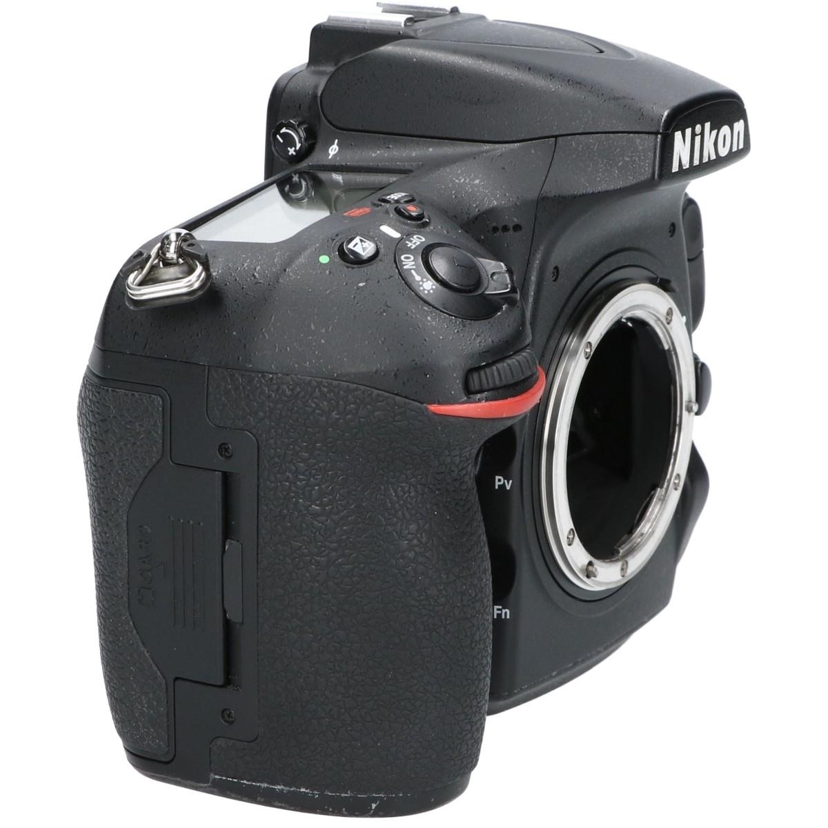 D810