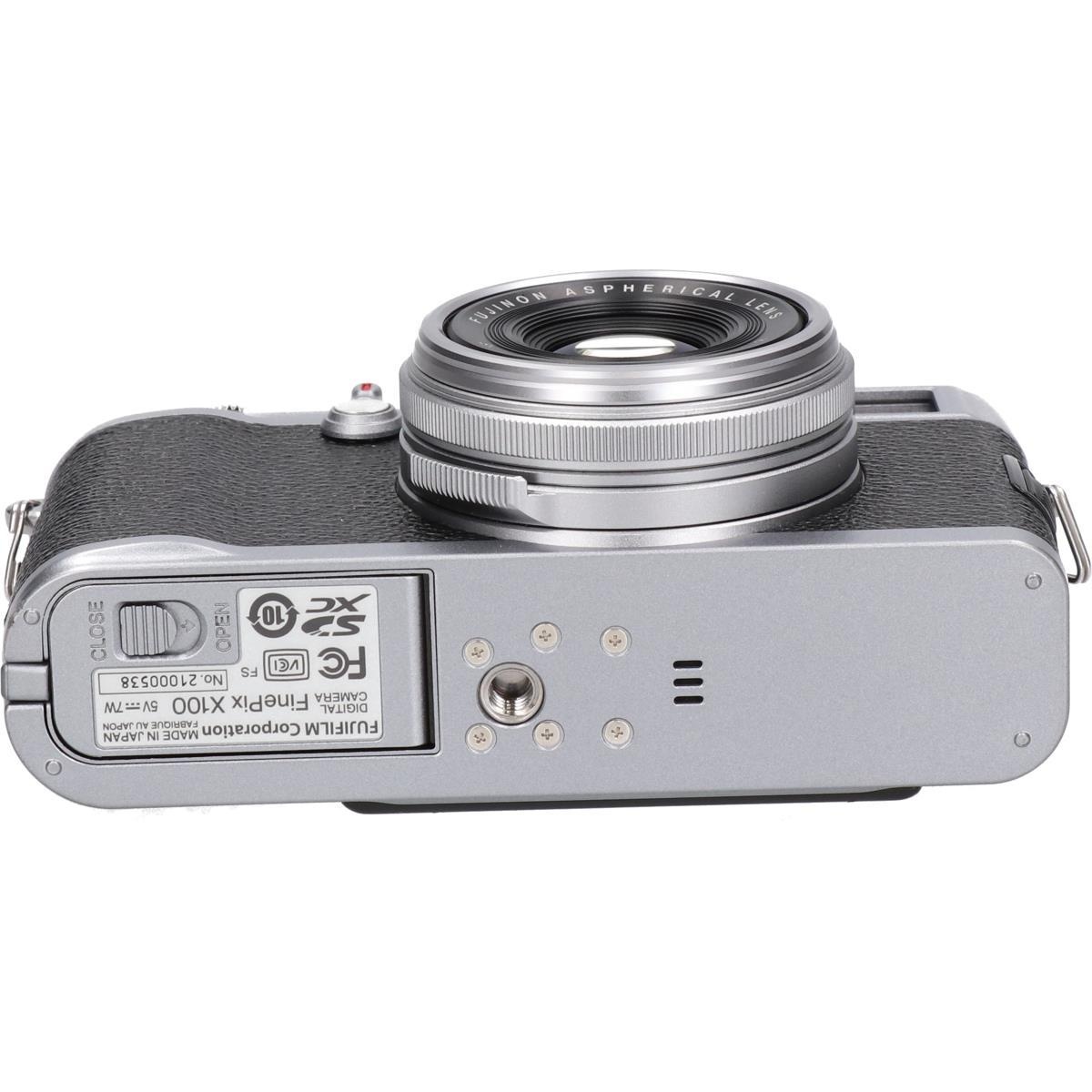 FINEPIX X100