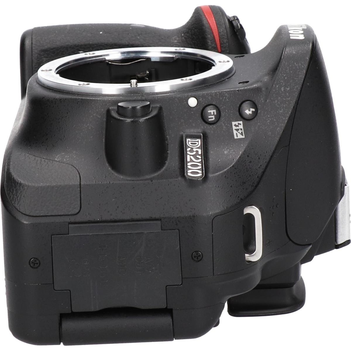 D5200