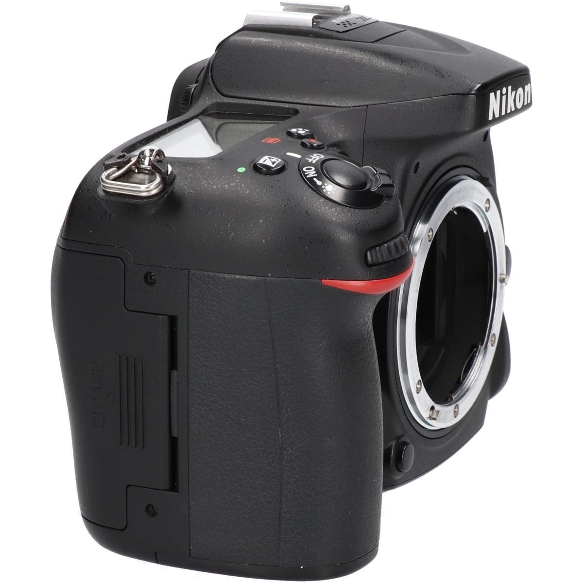 D7100