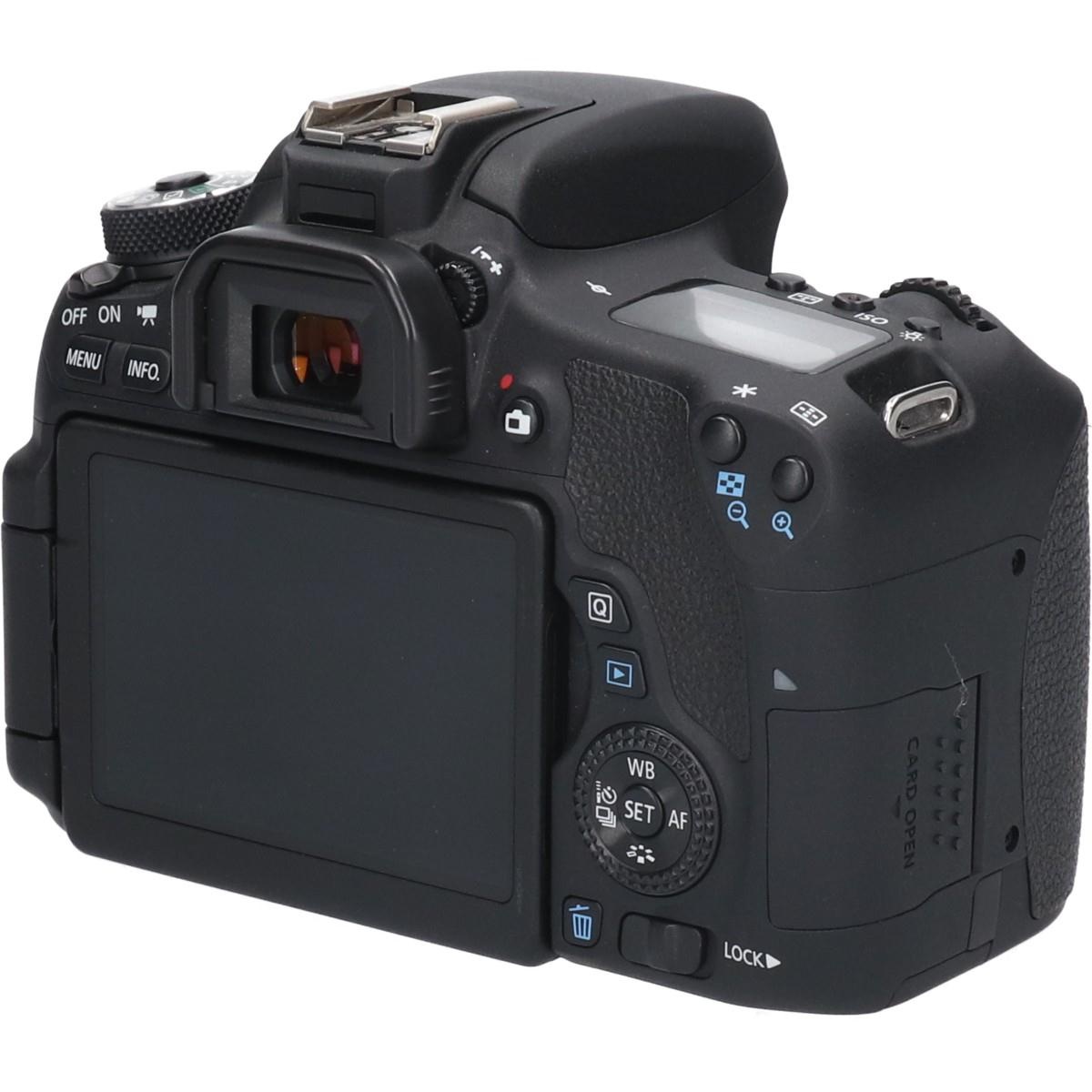 EOS8000D