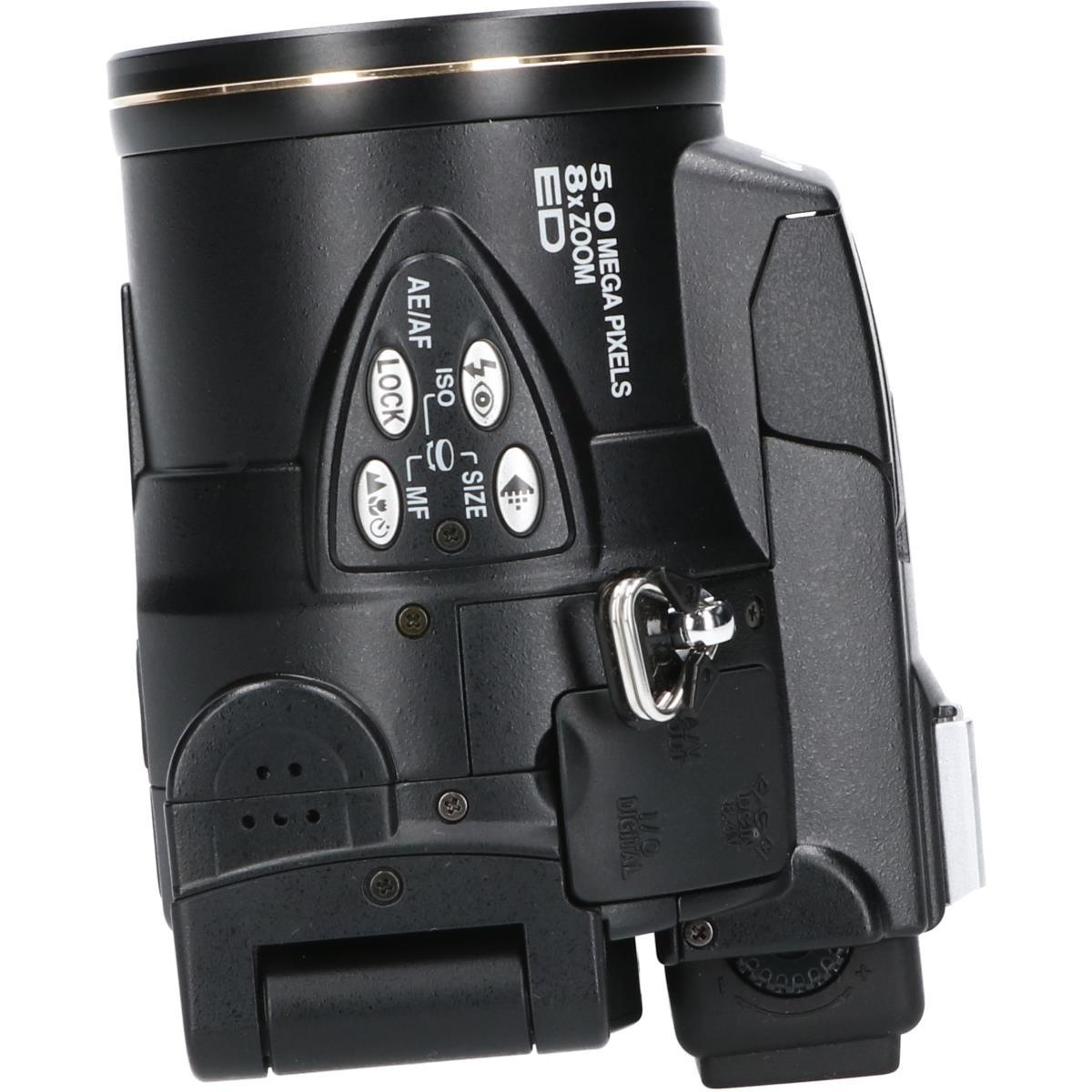 COOLPIX 5700
