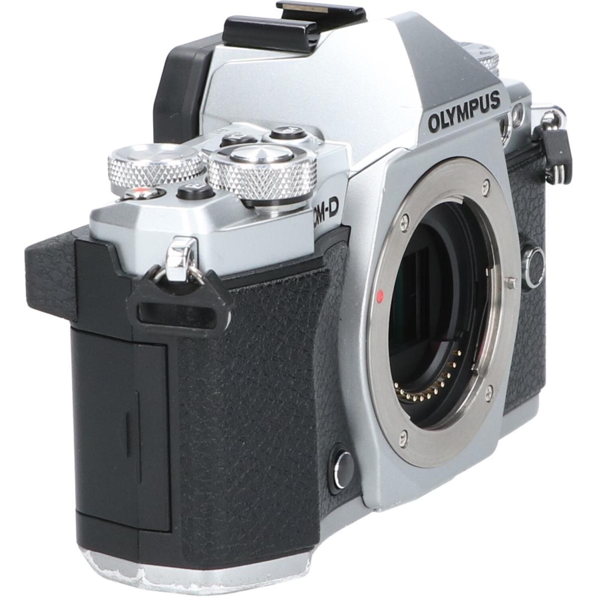 E-M5 MARK II