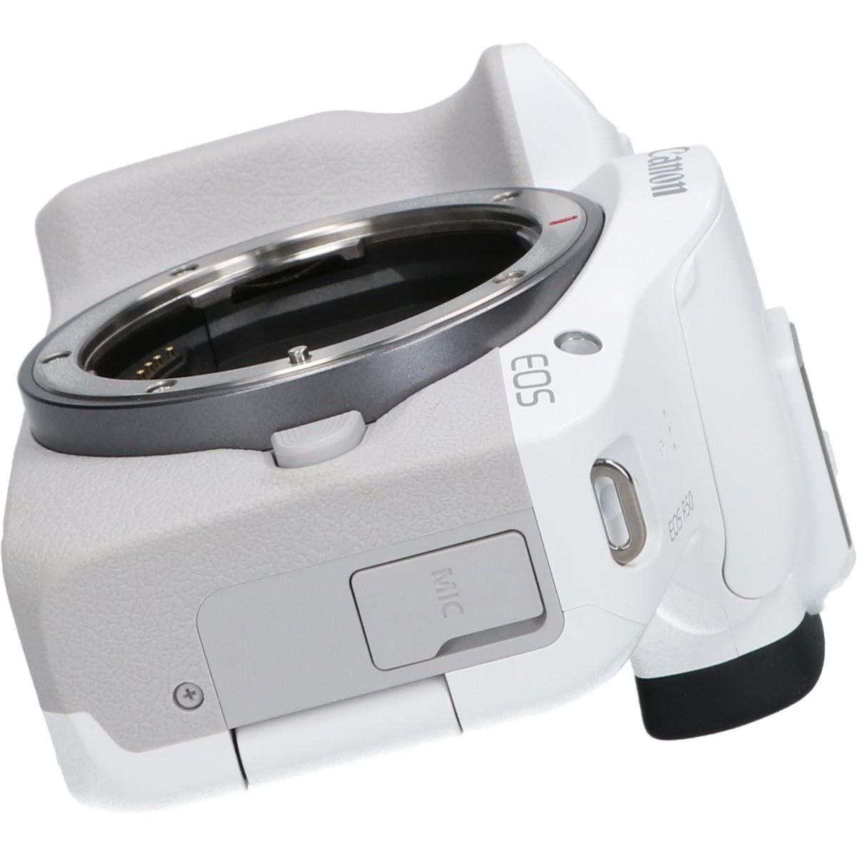 EOS R50