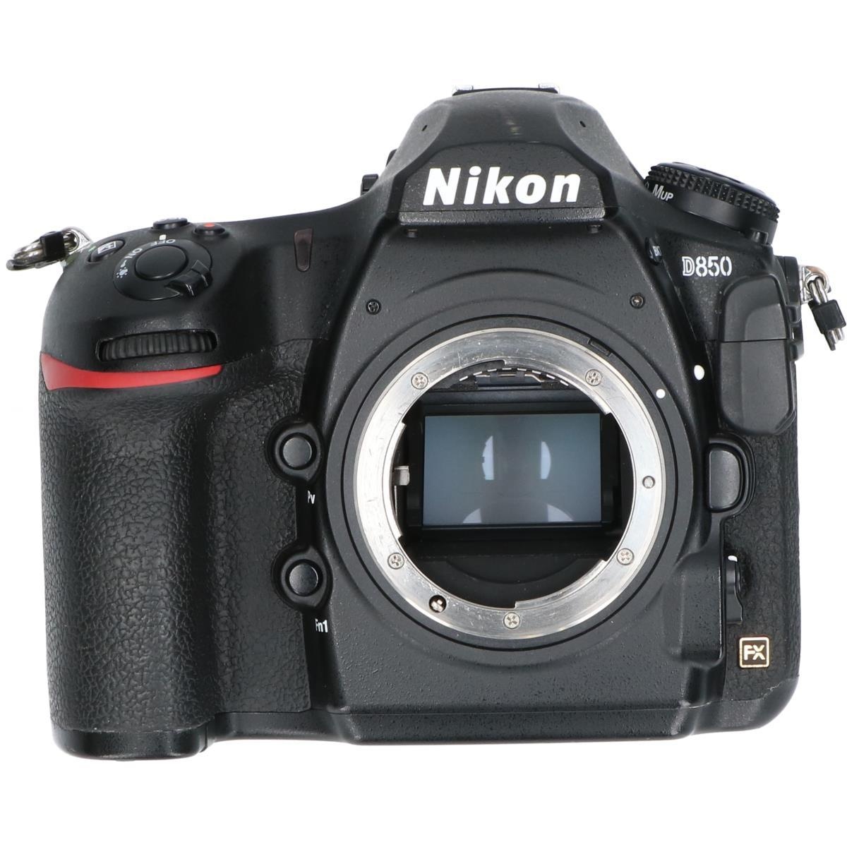 D850