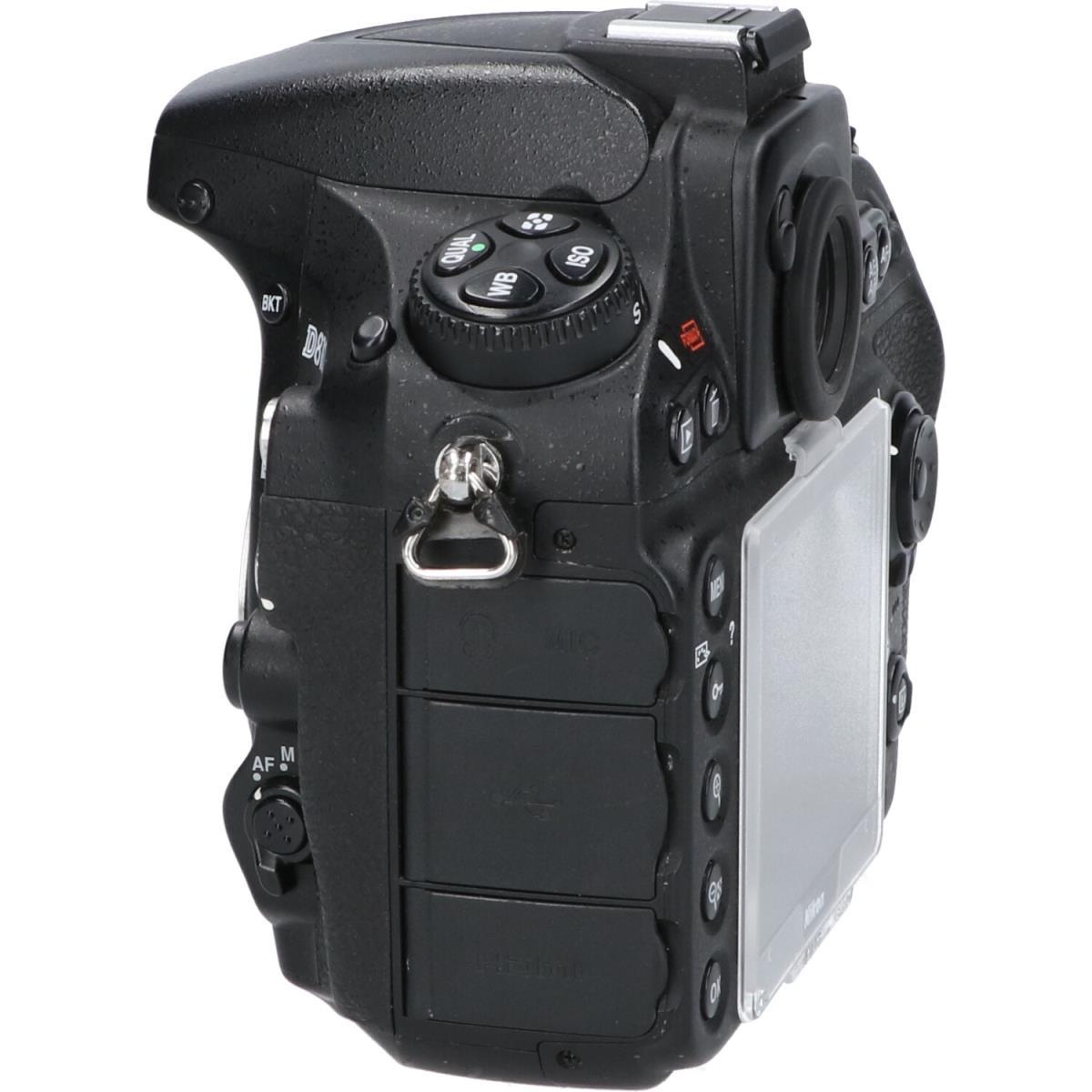 D810