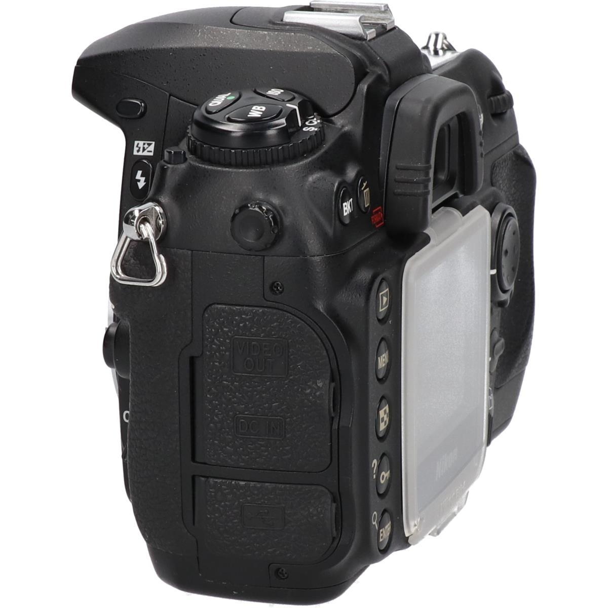 D200