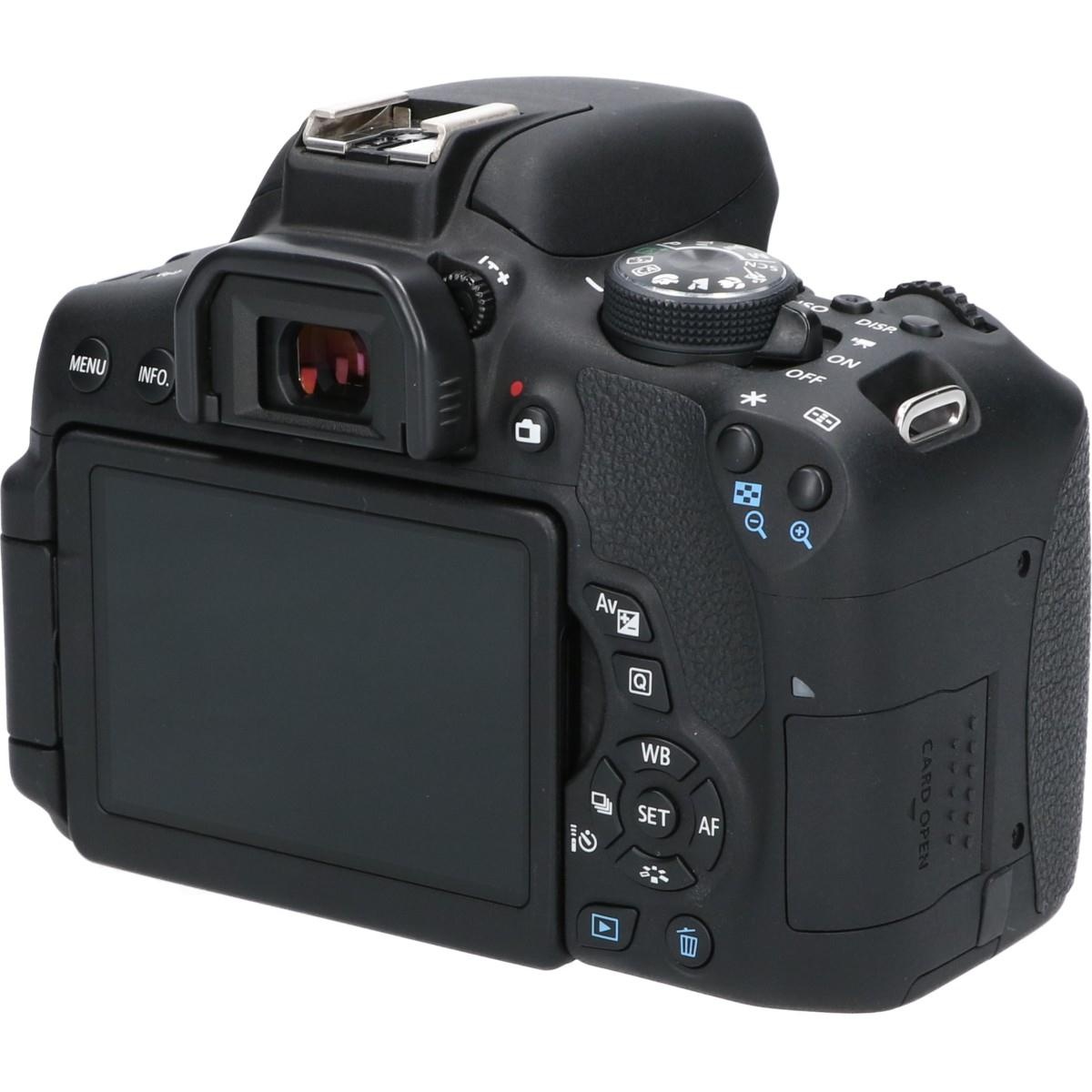 EOS KISS X8i