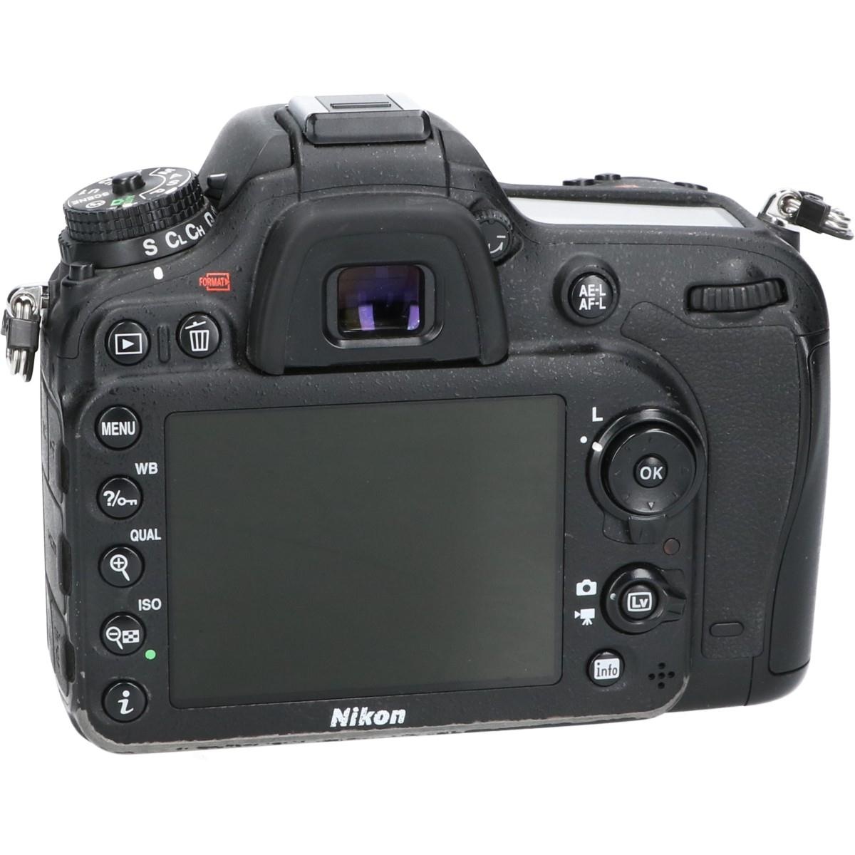 D7100