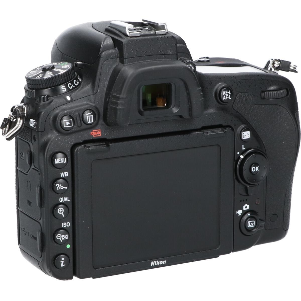 D750