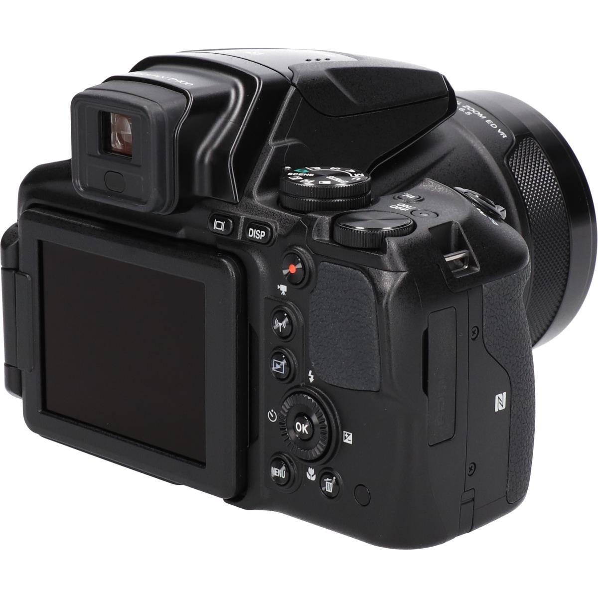 COOLPIX P900