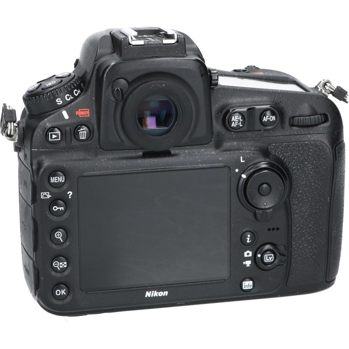 D810