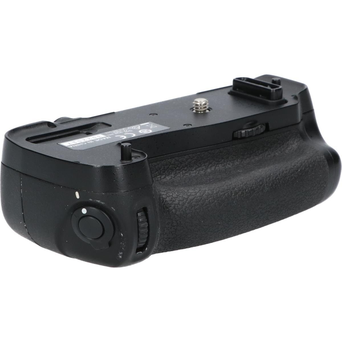 MB-D16 (D750)