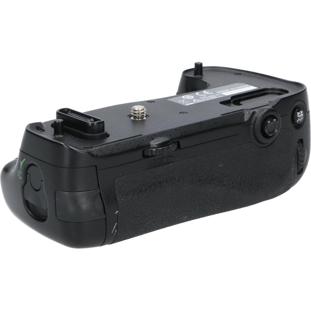MB-D16 (D750)
