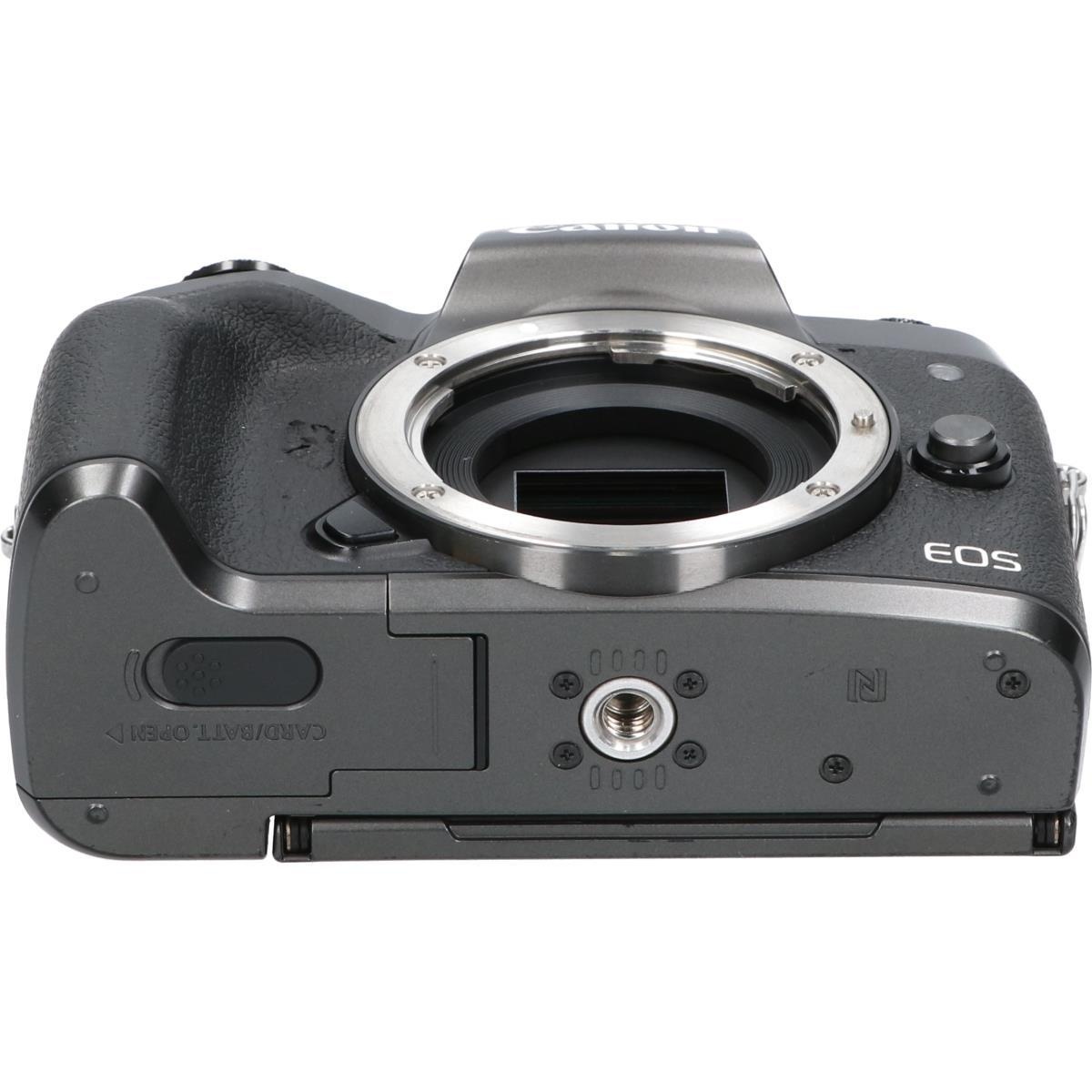 EOS M5