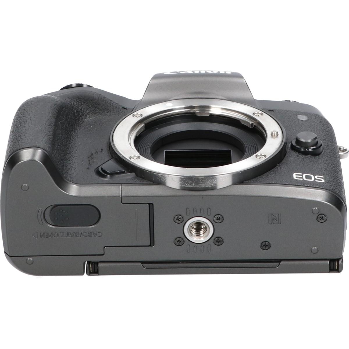 EOS M5