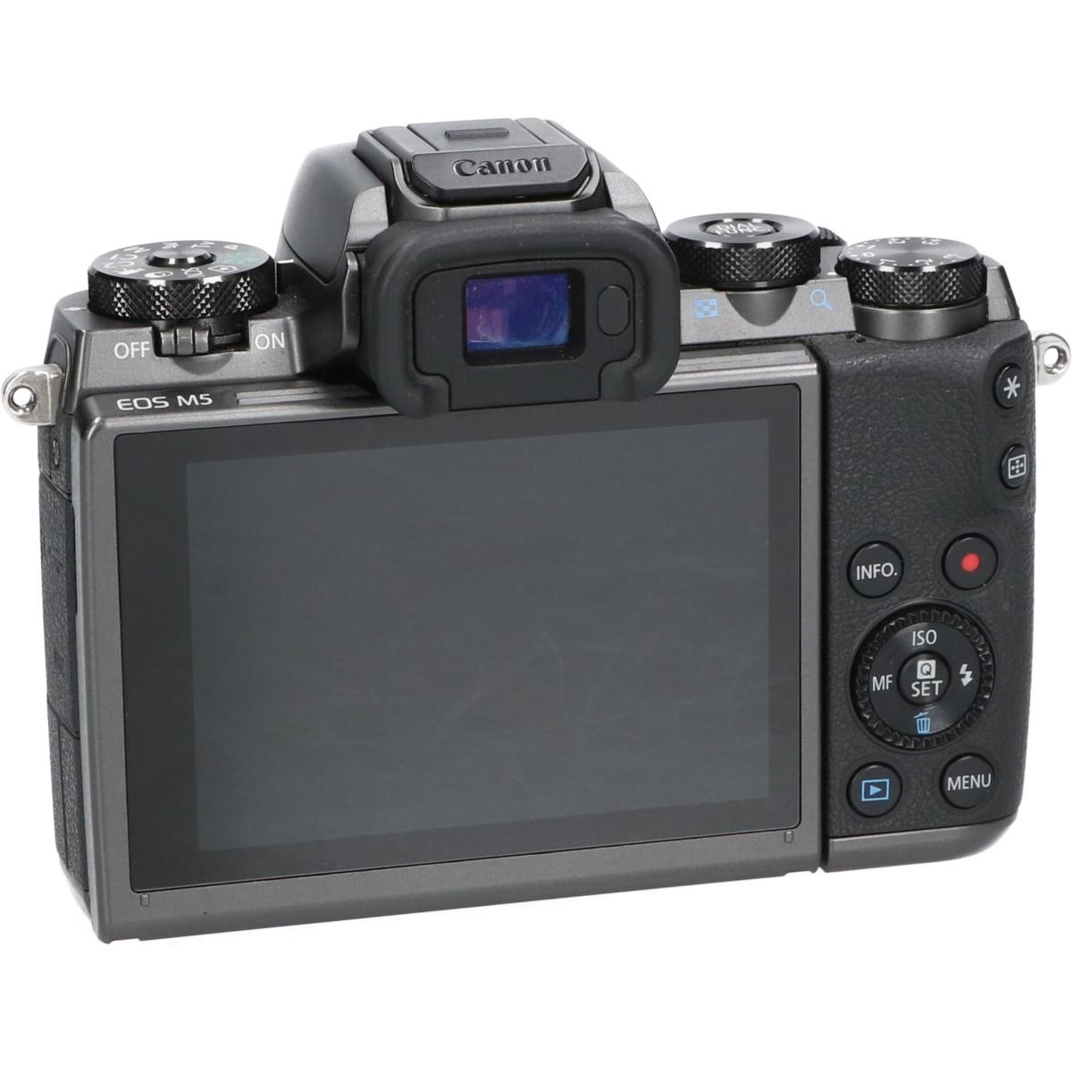 EOS M5
