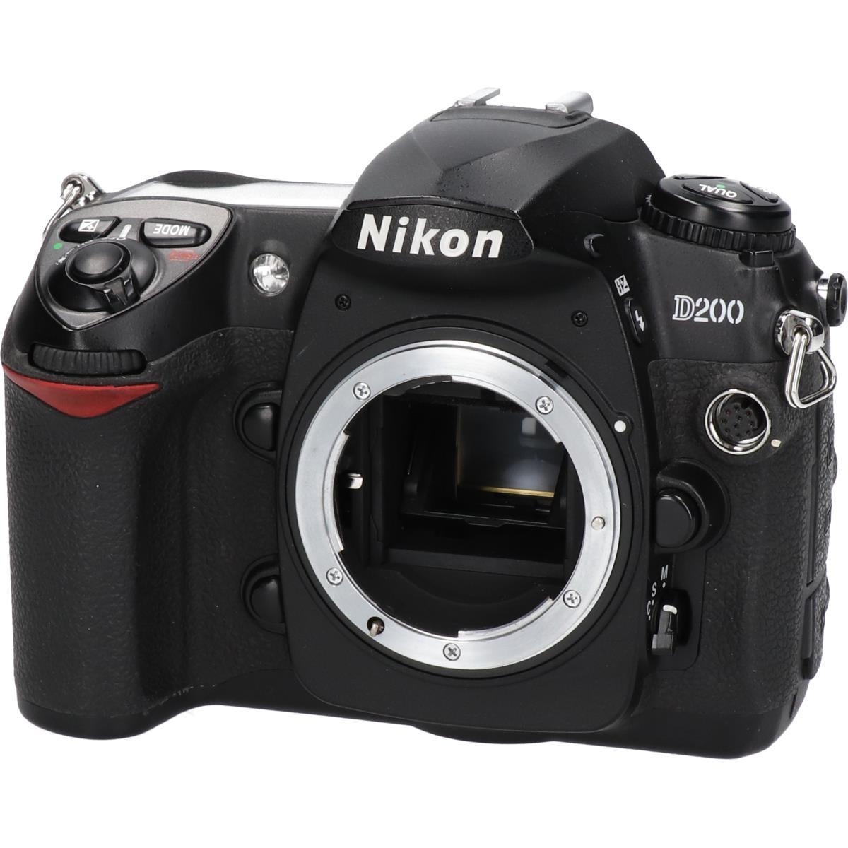 D200