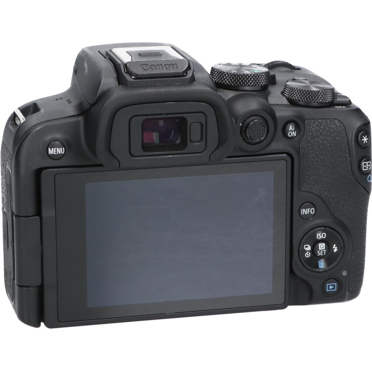 EOS R10