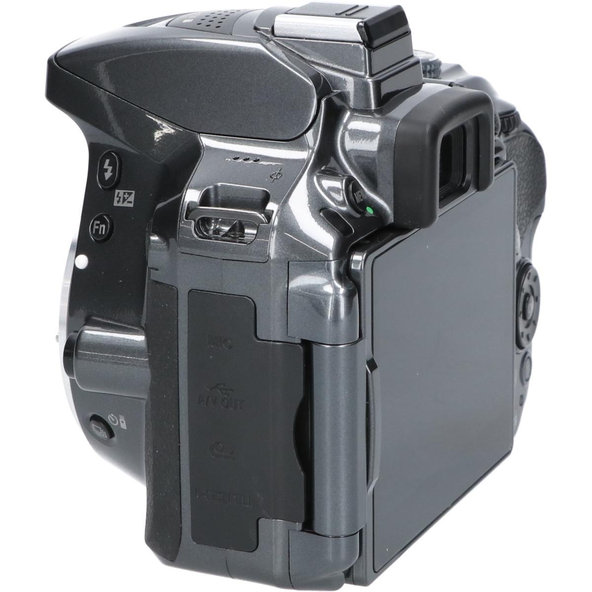 D5300 グレー