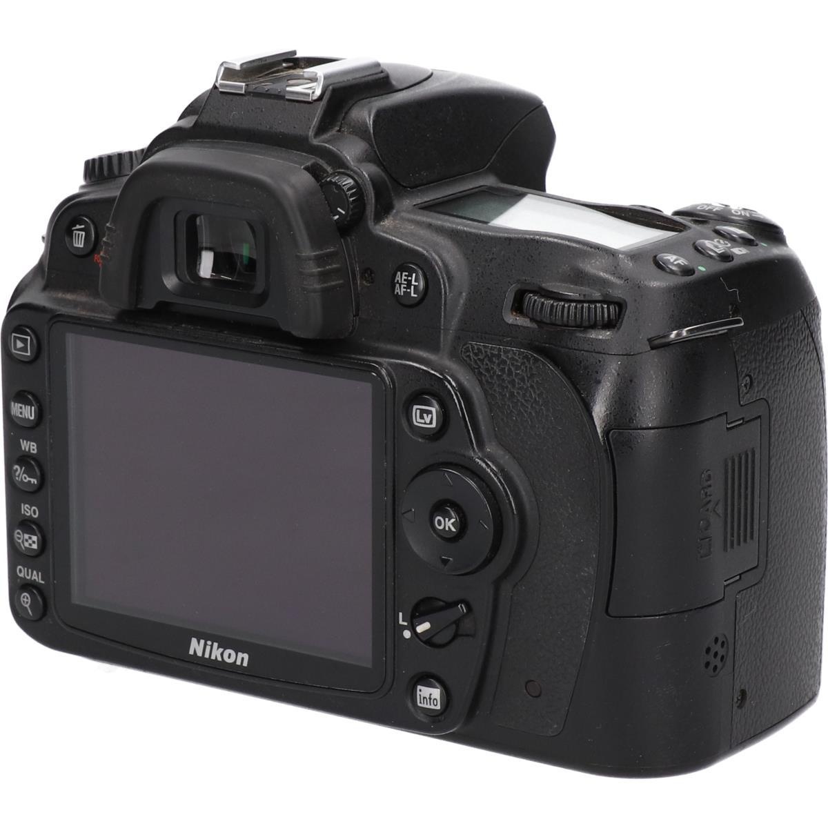 D90
