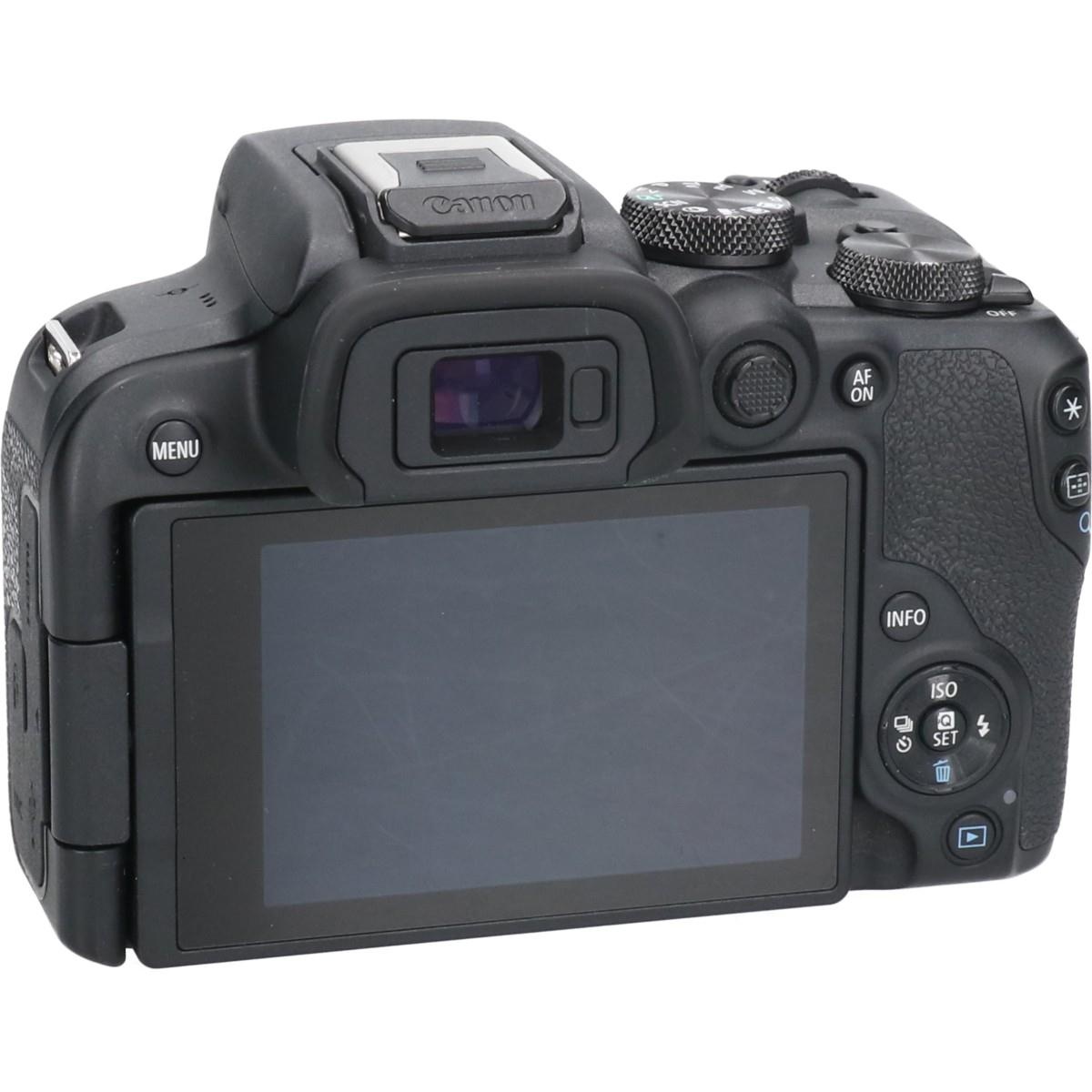 EOS R10