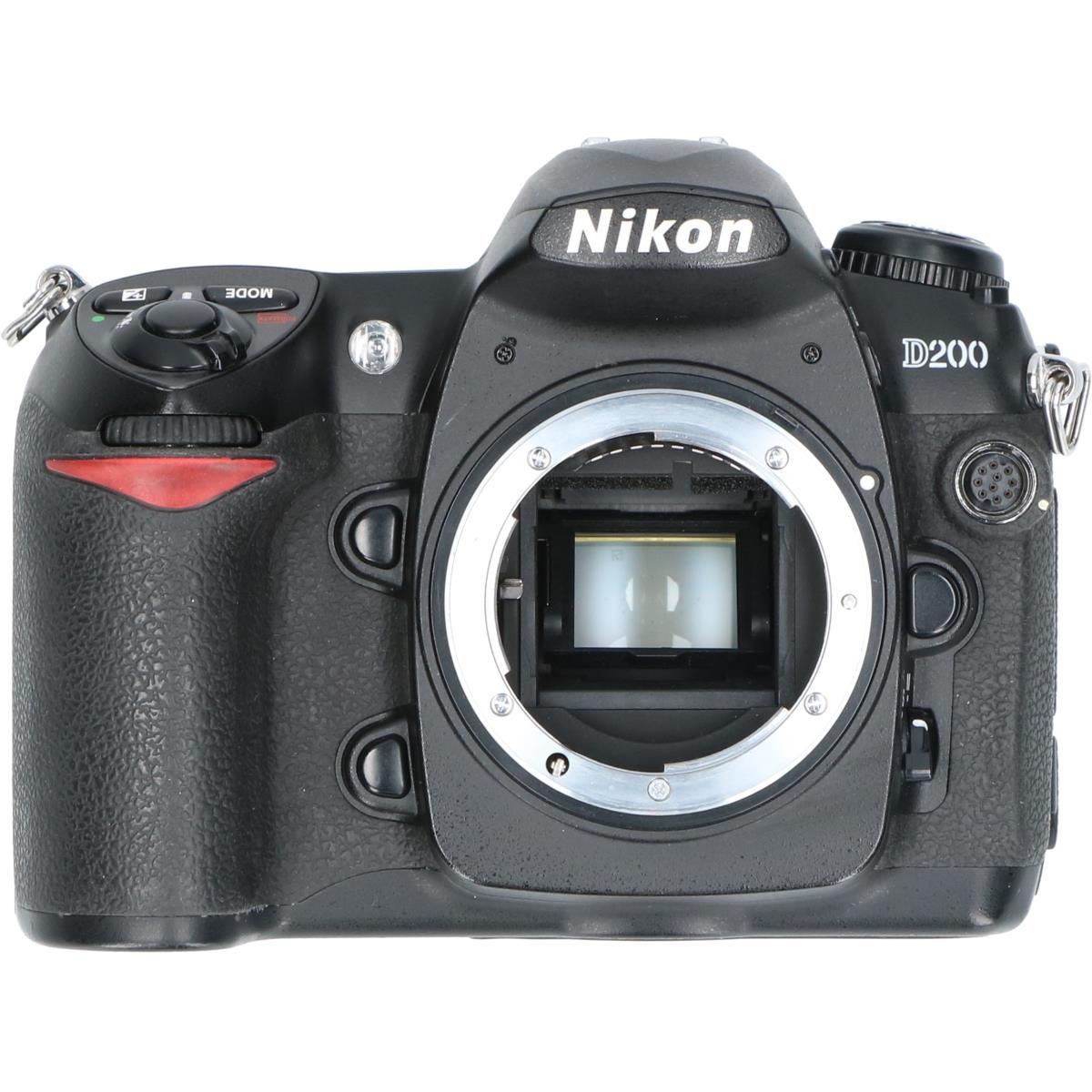 D200