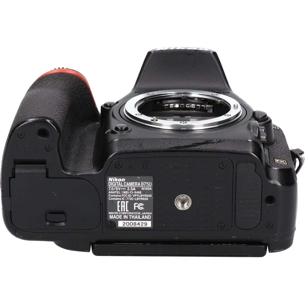 D750