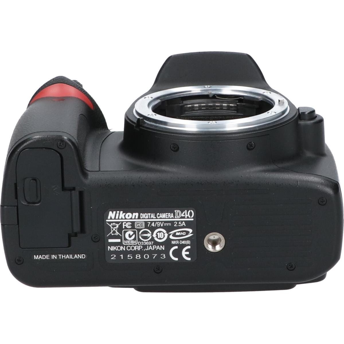 D40