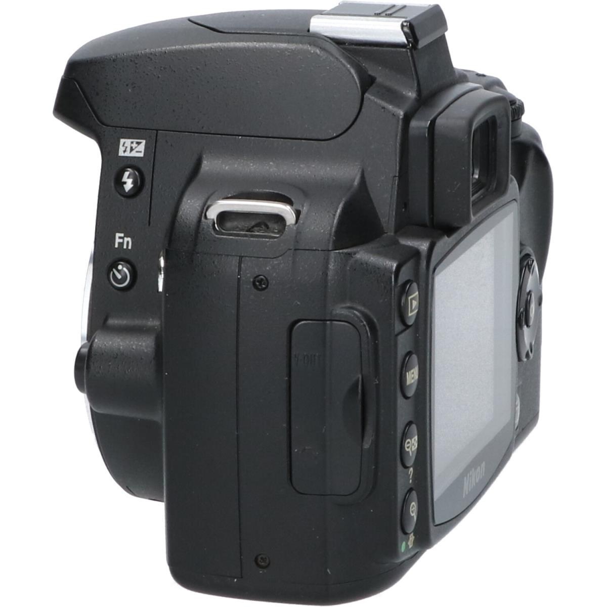 D40