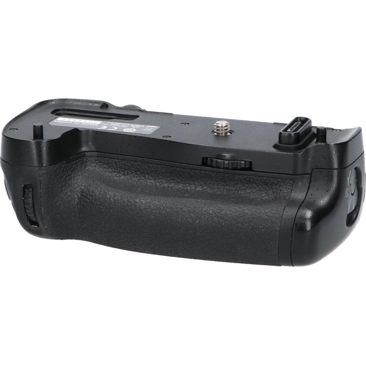 MB-D16 (D750)