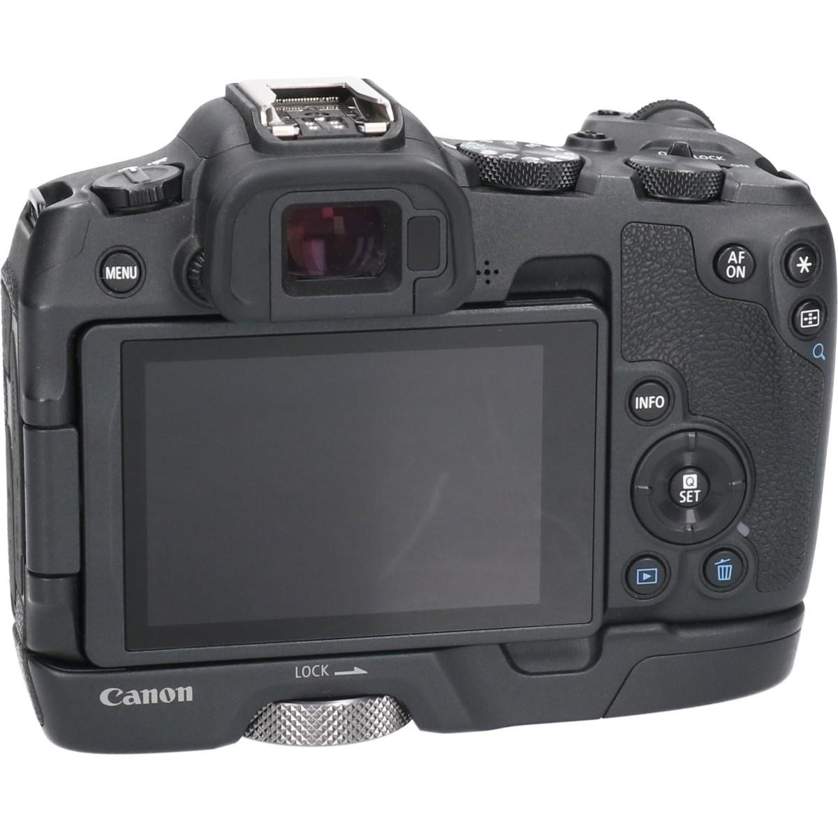 EOS R8