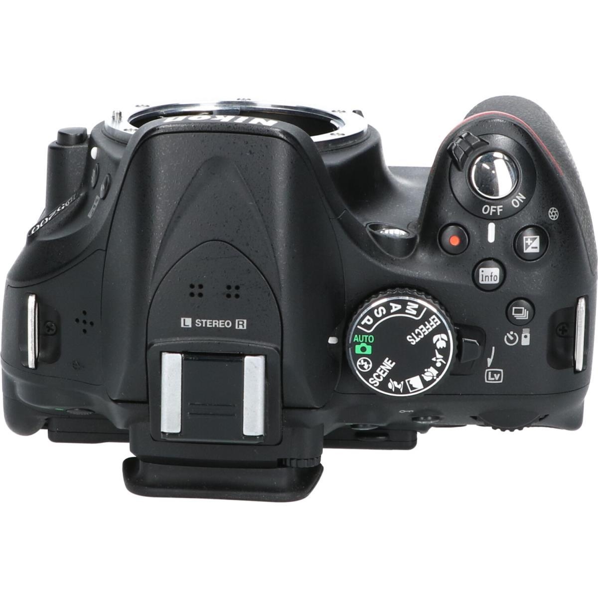 D5200