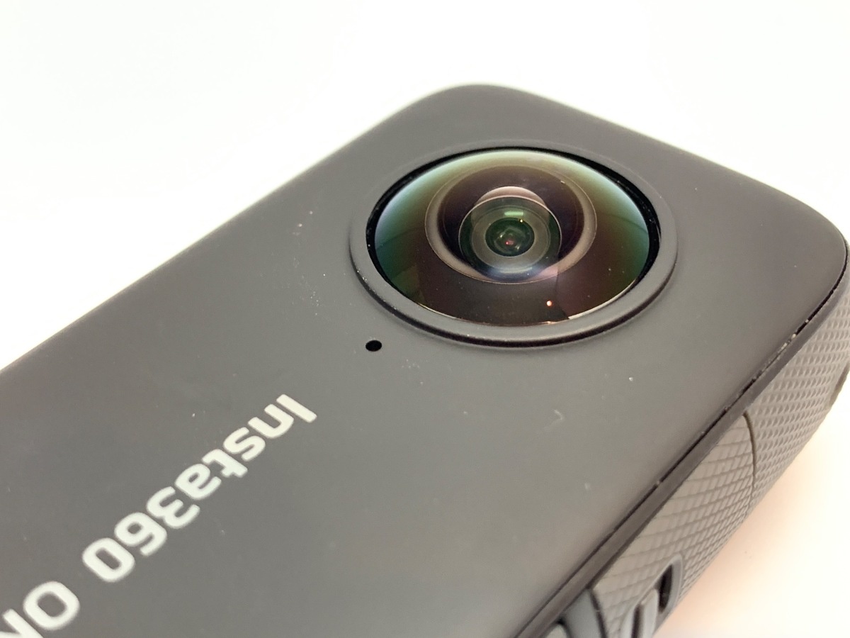 Insta360 ONE X2