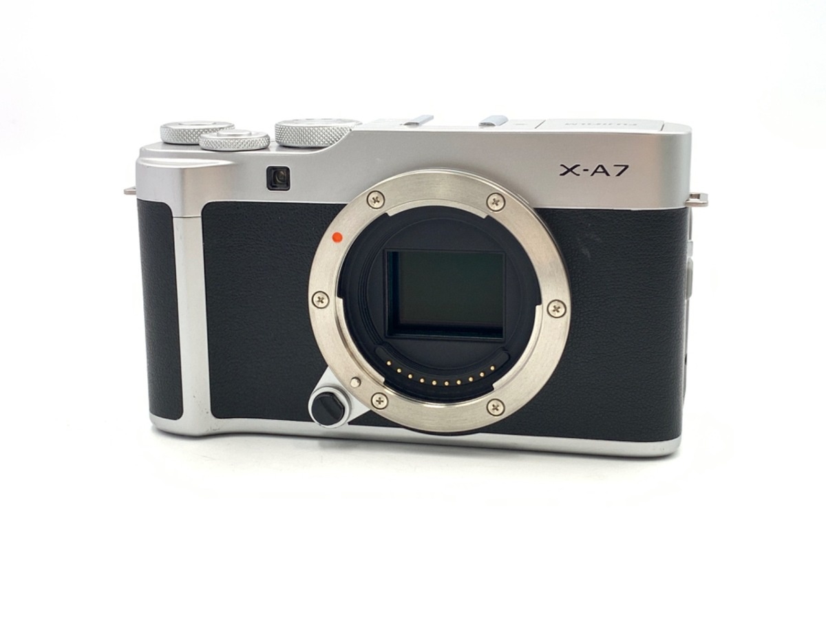 フジフイルム X-A7 ボディ シルバー