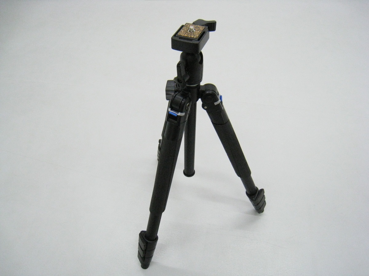 スリック エアリーM100 トラベル三脚