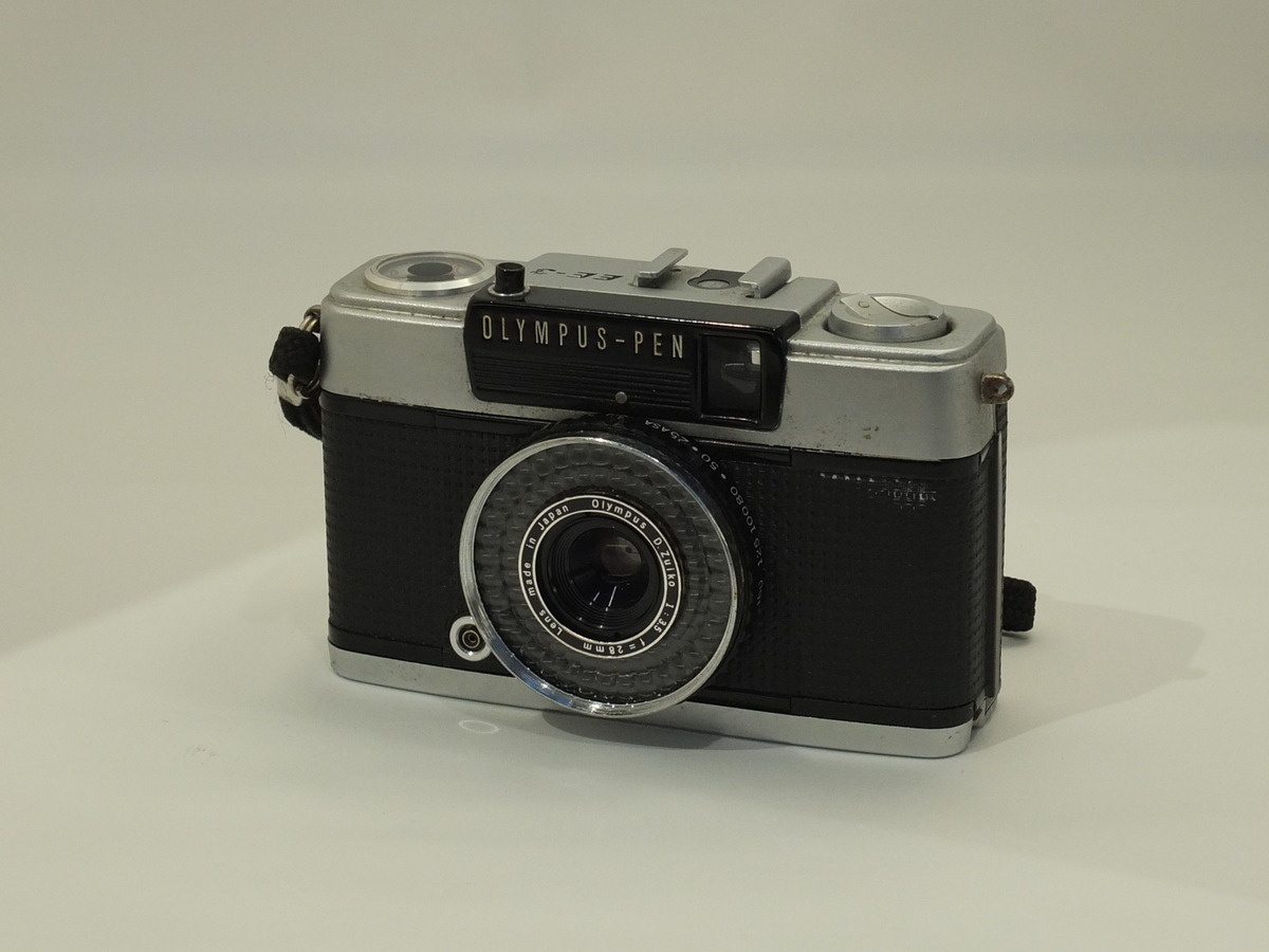 オリンパス PEN EE3