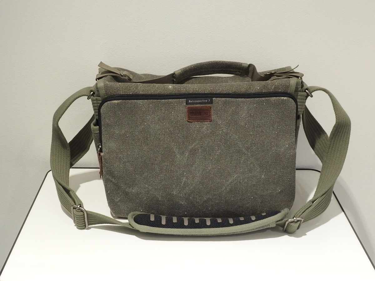 thinkTANKphoto(シンクタンクフォト) レトロスペクティブレザー7 パインストーン