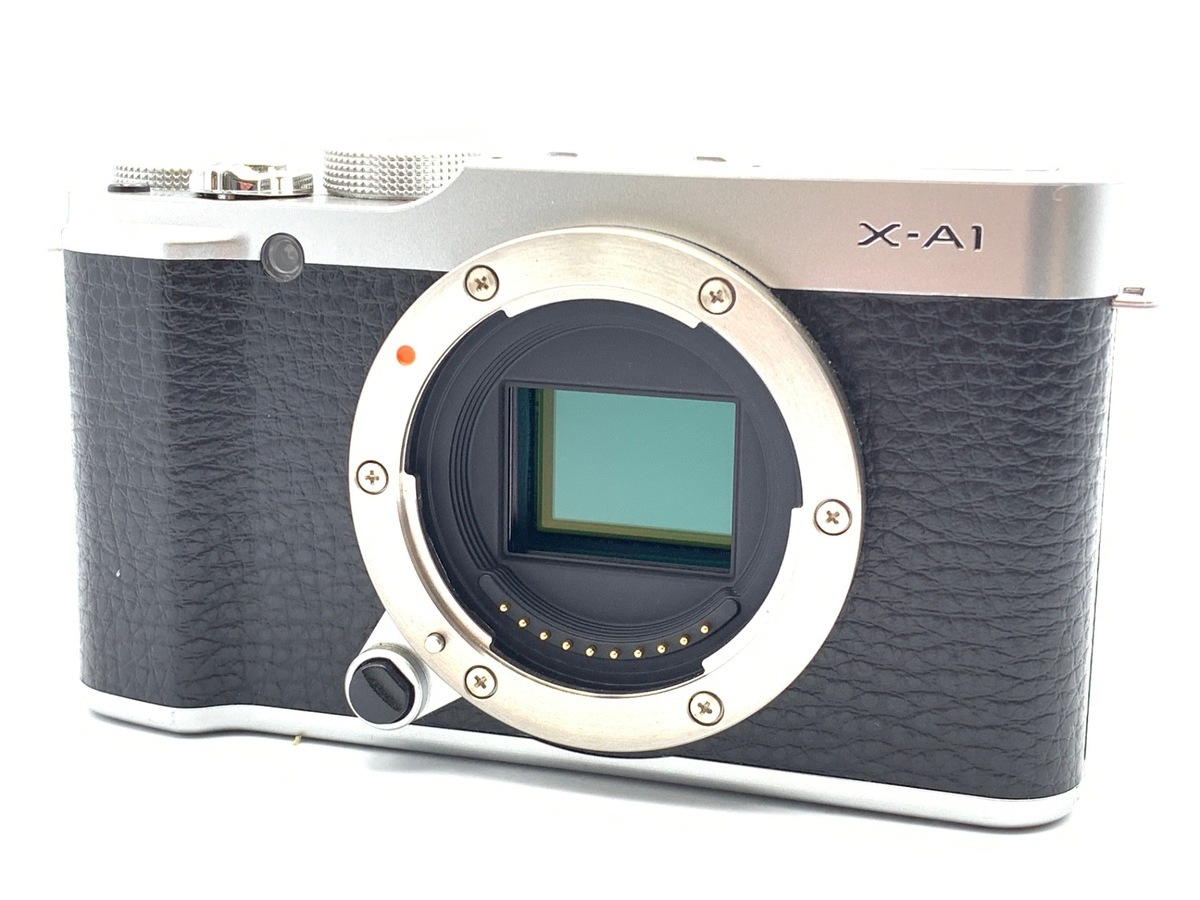 フジフイルム X-A1 ボディ シルバー